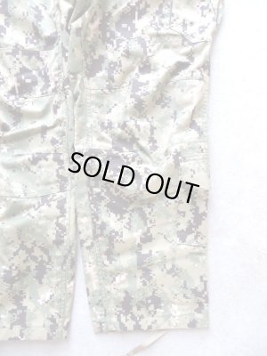 画像3: US NAVY "Deadstock US NAVY AOR2 NWU TYPE III COMBAT PANT"