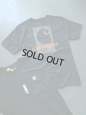 画像1: 【carhartt】"Loose Fit Heavyweight Pocket Camo Logo Graphic T-Shirt / Black"