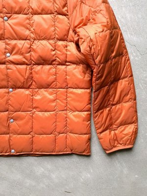 画像4: 【TAION】"CREWNECK BUTTON INNER DOWN JACKET / ORANGE"