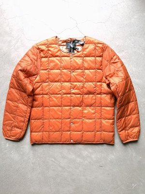 画像2: 【TAION】"CREWNECK BUTTON INNER DOWN JACKET / ORANGE"