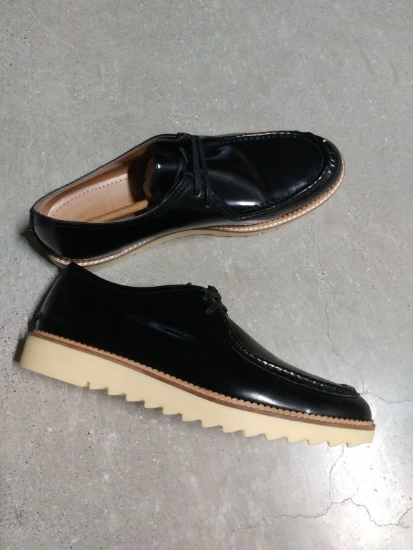 画像1: 【Urban Outfitters】"Leather Ripple Ankle Boot"